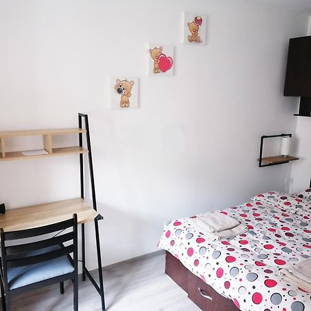 דבה Romanilor - Studio First Floor מראה חיצוני תמונה