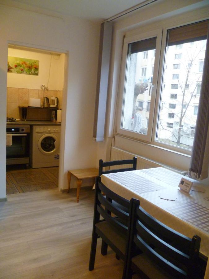 דבה Romanilor - Studio First Floor מראה חיצוני תמונה